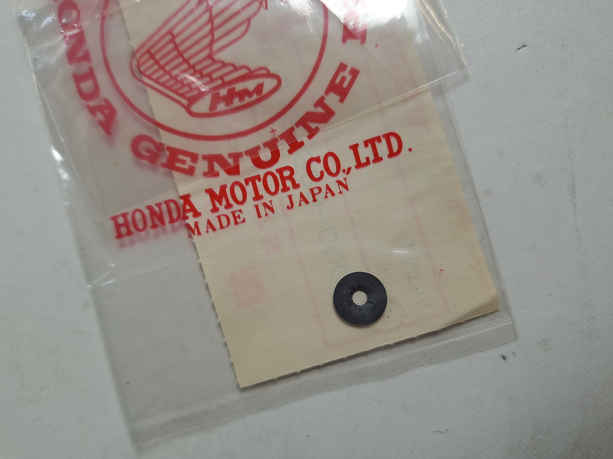 Picture of SCHEIBE 3MM  90313-329-000 SL 250 S